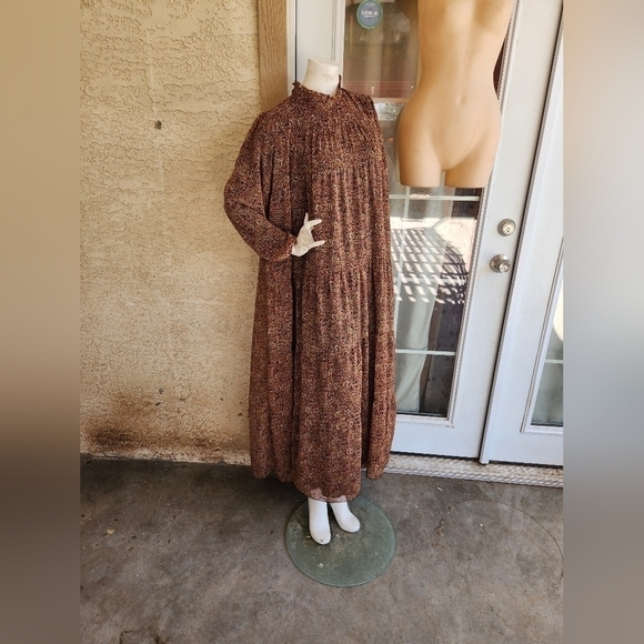 NEW LION COLLECTION DRESS‎ - Picture 7 of 13